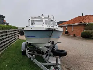 Motorbåd Flipper 575 HT