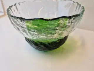 Smuk glasskål.