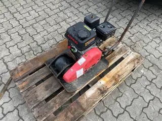 - - - CP mv82 pladevibrator NY motor