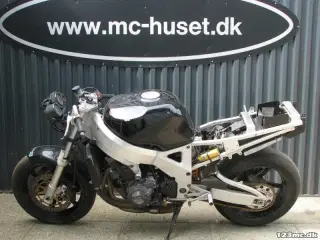 Honda CBR900