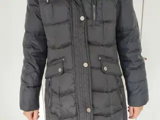 Dunfrakke fra Barbera Lebek, str. 36. Sort