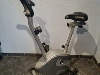 Motionscykel Titan Fitness 
