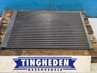 Case 9240 Køler 87610363