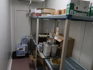 Div. Varelager (varer som er gået på dato medfølger ikke)