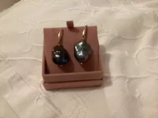 Beautiful Baroque Black Pearl earrings