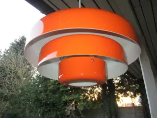 FED ORANGE RETRO PENDEL.
