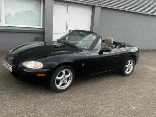 Mazda MX-5 140 og 6 gear med spær i bagtøjet 