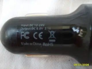 Autolader/Cigartænderadapter 2 USB stik 2,1A og 1A