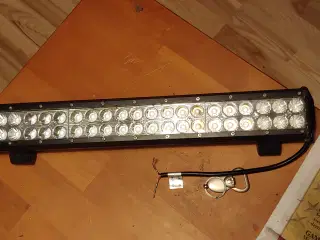 Nilight lys 40 led 20" 126W 