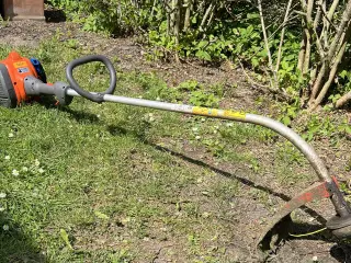 Husqvarna 122C græstrimmer/buskrydder