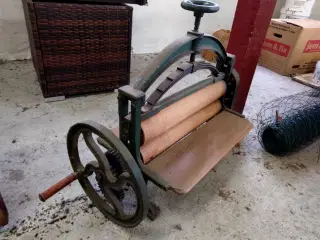 Tøjrulle med trævalser