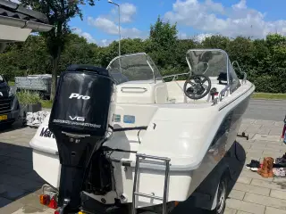 Yamarine 4730 Styrepultsbåd 135hk V6’er