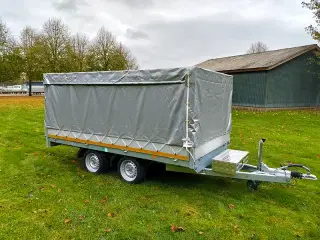 Høj presenning m. gardinsider til Eduard 3318 trailer