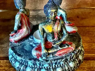 * Flot Buddha-lysestage