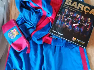 F C Barselona tøj og bog
