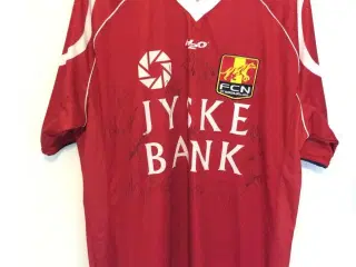 FC Nordsjælland trøje med autografer