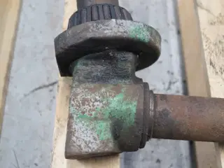 John Deere 3040 Spindel AR74606