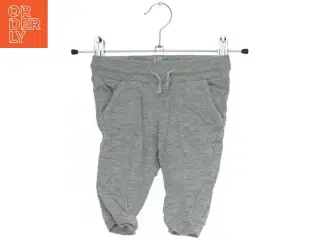 Grå sweatpants til børn fra H&M (str. 62)