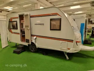 2025 - Weinsberg CaraOne 450 FU   ATTRAKTIV CAMPINGVOGN MED FRANSK SENG OG RUNDSIDDEGRUPPE