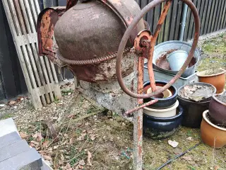 Gammel cement blander