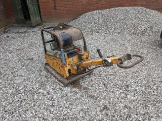 pladevibrator Diesel 500 kg, seriøst bud modtages