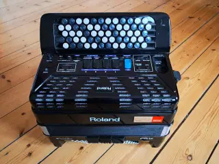 Harmonika, Roland FR-1
