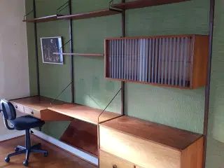 Reolsystem tegnet af Poul Cadovius 