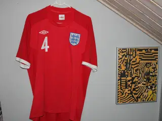 Gerrard #4 England  2010-12 