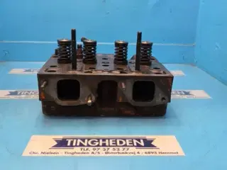 Case BD336 Cylinderhoved AC148939