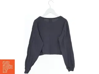 Langærmet bluse med tekst fra H&M (str. 140)