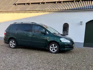 Toyota Avensis Verso Sportsvan