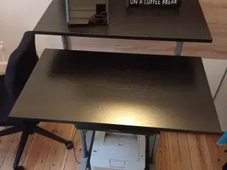 Hævet skrivebord