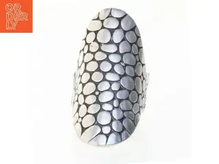 Sølvfarvet ring (str. 54 mm)