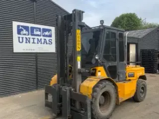 Terrænggående gaffeltruck
