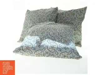 Pyntepuder med paisley mønster og dunfyld (str. 48x48 cm)