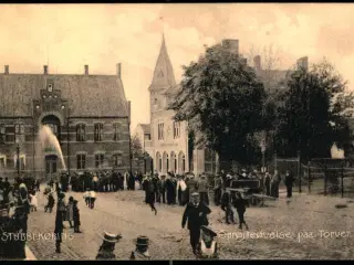 Stubbekøbing - Sprøjteøvelse paa Torvet - Niels Bruns Forlag 5811 - Ubrugt