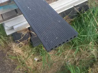 45 kvm sort komposit terassebrædder 