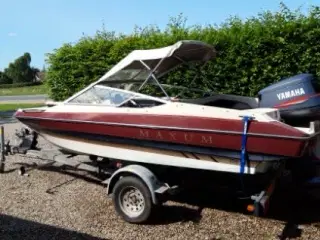 Maxum 17fod bowrider 