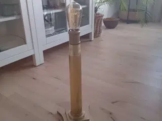 Kæmpe patron hylster lavet til lampe
