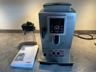 Delonghi-Cappuccino kaffe maskine med kværn