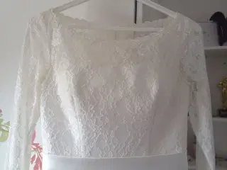 Smuk cremefarvet Nicole De Val, Yvette