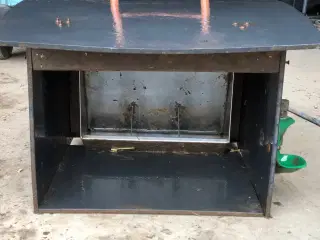 Udendørs foderautomat til smågrise