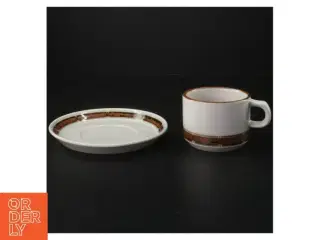 Dreis erKaffekopper med underkopper fra Desiree (str. Ø. 15 cm. h. 6 cm ø. 8 cm)