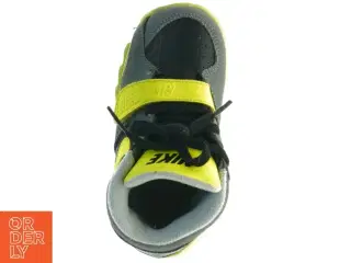 Nike børnesko fra Nike (str. 25)