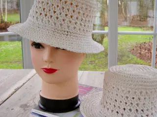 STRÅHAT - PAPIRHAT - STRANDHAT - SOMMERHAT - HATTE