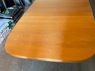 Massiv  spisebord med 2 plader 