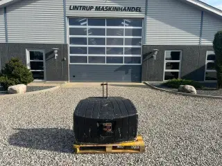 AGCO 1100 kg Frontvægt  med træk til 3.punkts ophæng
