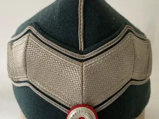 Hæren. Stiv Skråhue M69, Spidshue 57½