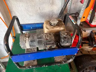 Generator benzin