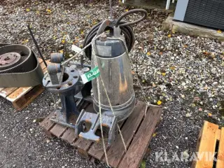 Pumpe Grundfos SEV.82.80.22.2.50B med fod